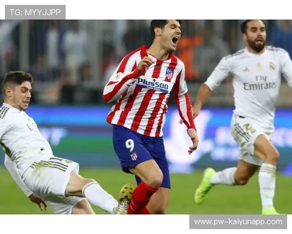 “华金·托比利亚的精准拦截与敏捷反应，带领阿根廷美洲狮队不断突破”